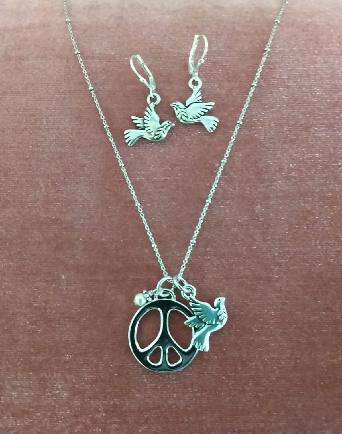 https://lorirae.com/wp-content/uploads/2020/06/Peace-and-Doves-3-scaled-e1591298896298.jpg